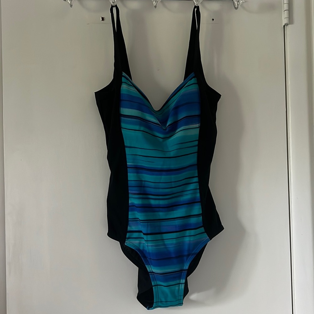 Bathing suit